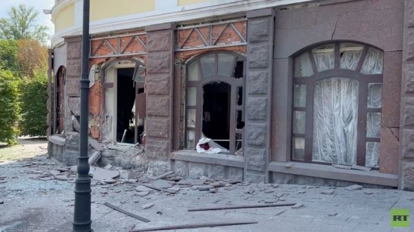 «Такого человека просто так не отпустили бы»: ВСУ обстреляли Донецк во время прощания с полковником ДНР Ольгой Качурой